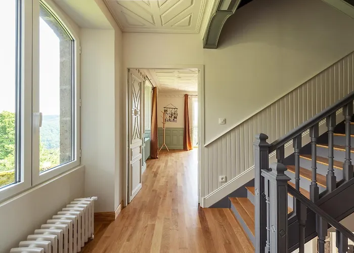 Domaine D'auriol, Elegance Et Vue D'exception Girgols